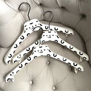 🖤 Marni X H&M Set Of 3 cloth garment HANGERS